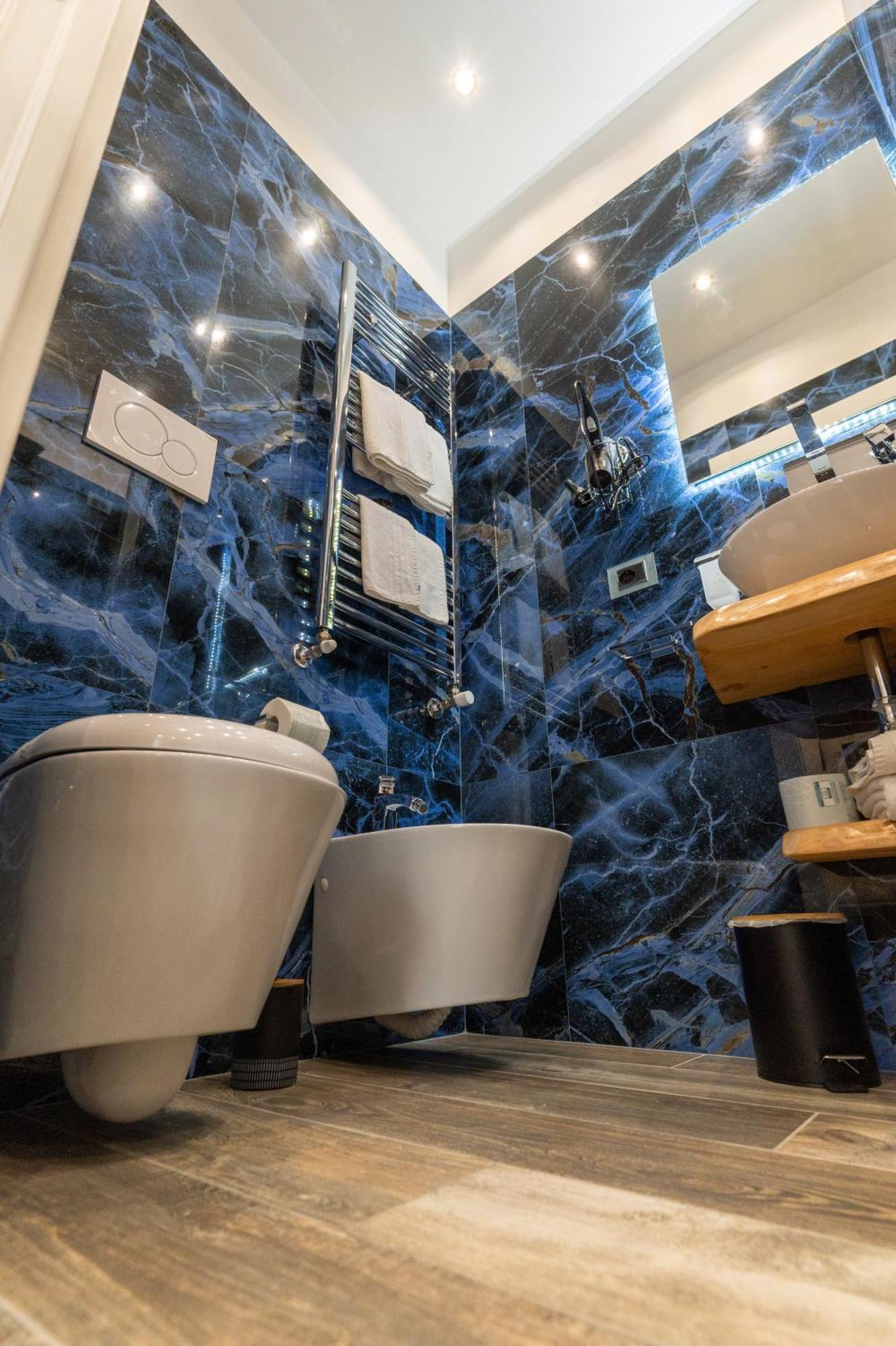 Suites Matteotti 57 Civitavecchia Eksteriør billede